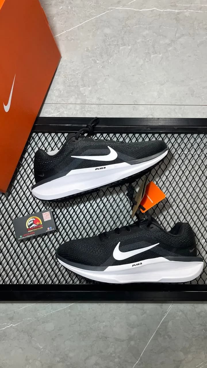 Nike Air Qinflo 11 preto e branco, foto 1 de 3